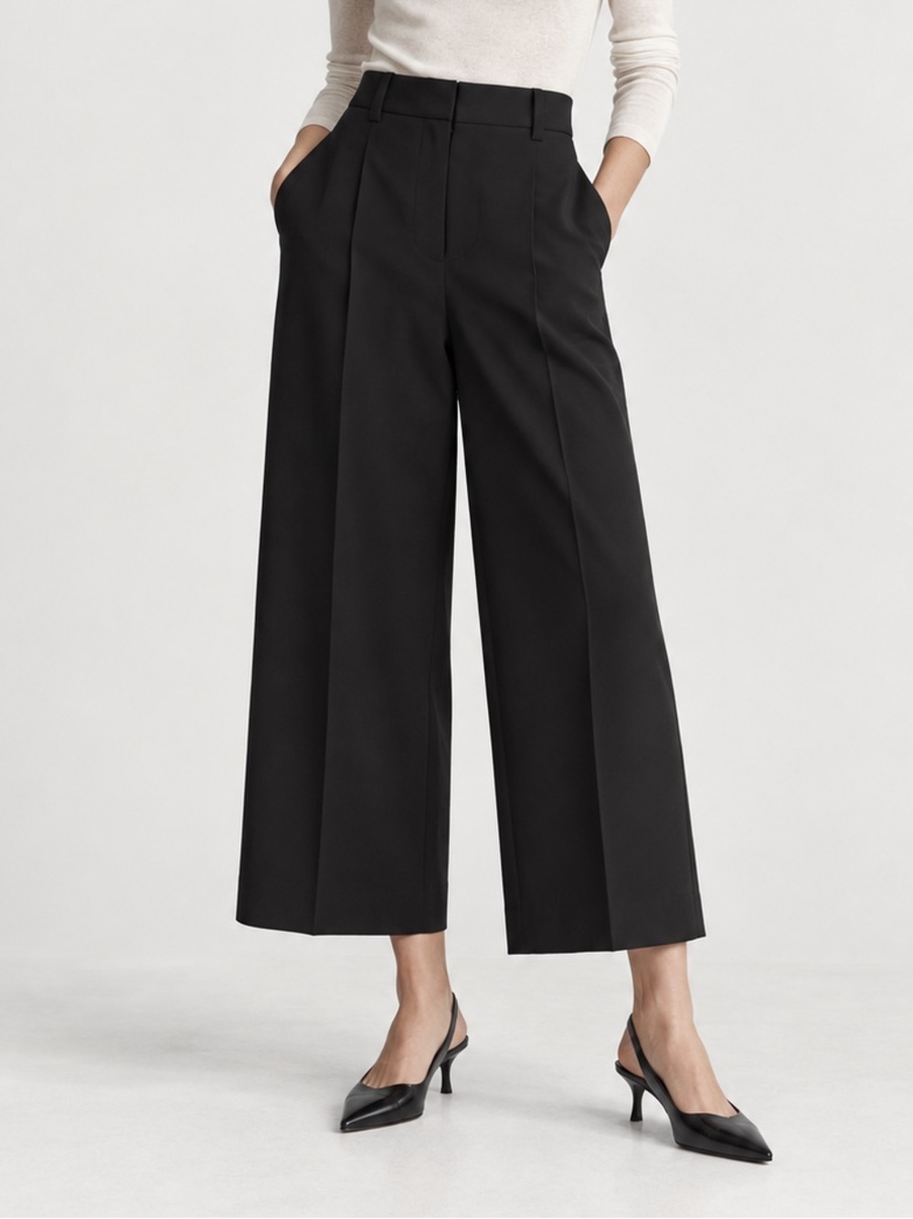 ZARA Pleated Wide Leg Trousers in Black Size L